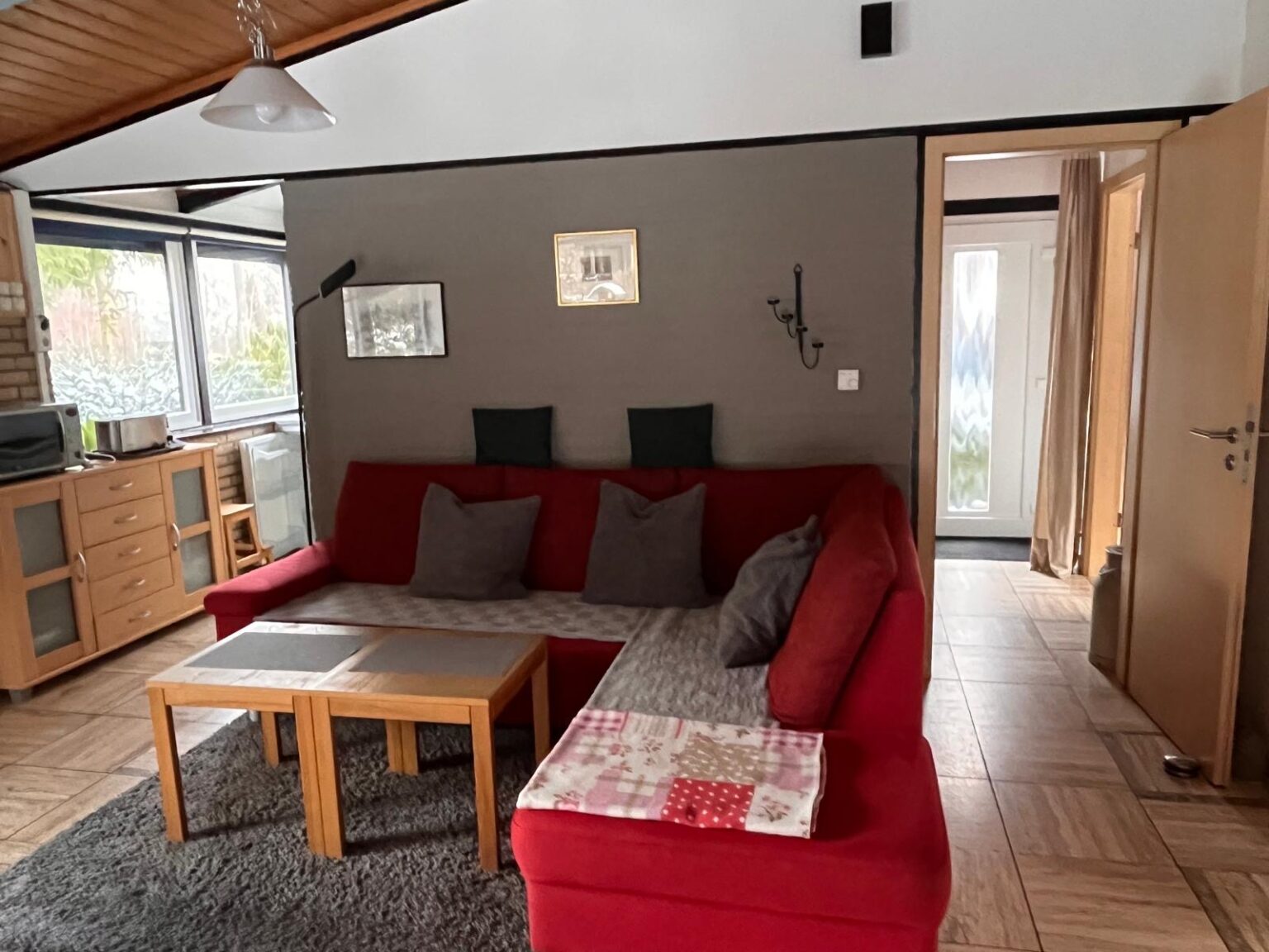 e0fb0680-3935-4221-81e4-dee98749cc5c